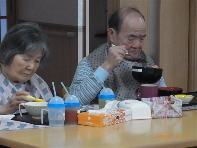 昼食の風景