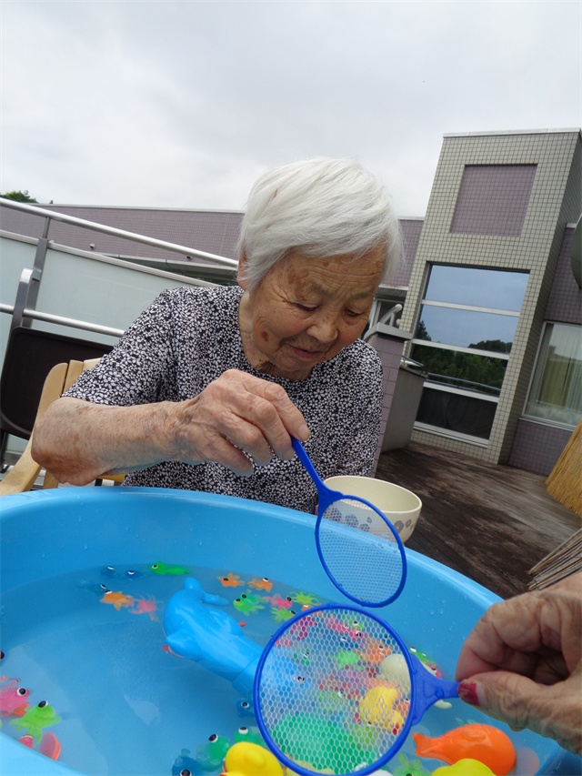 金魚すくい