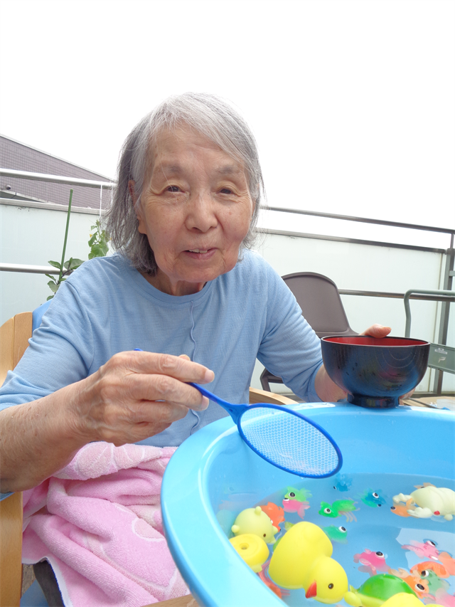 金魚すくい