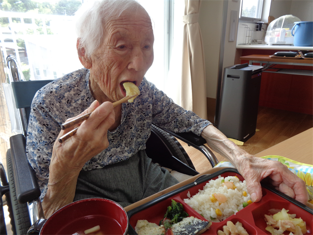 お楽しみ弁当