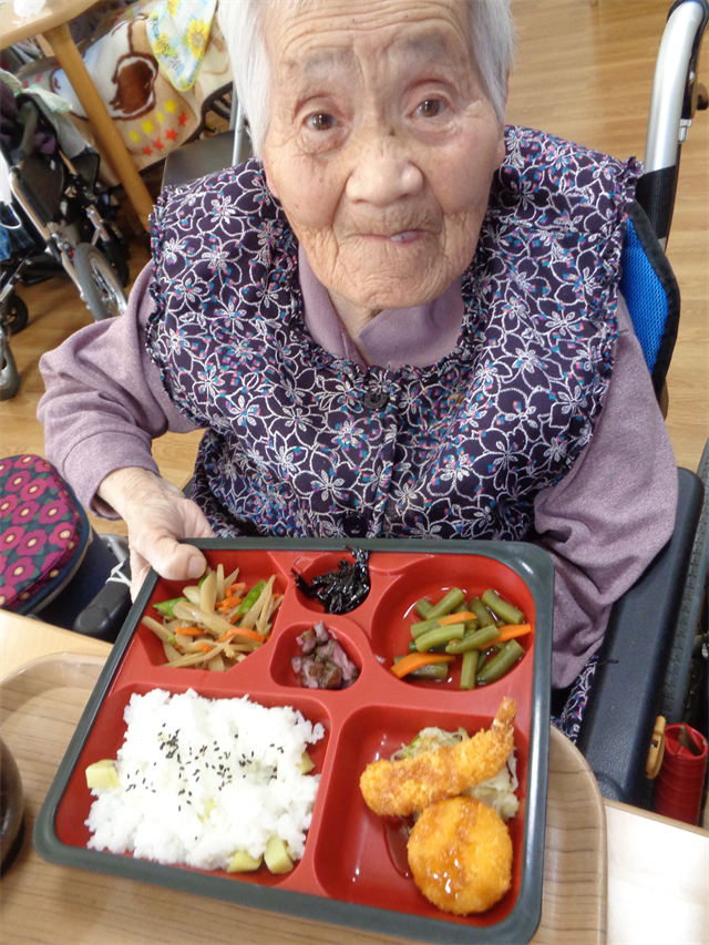 お楽しみ弁当