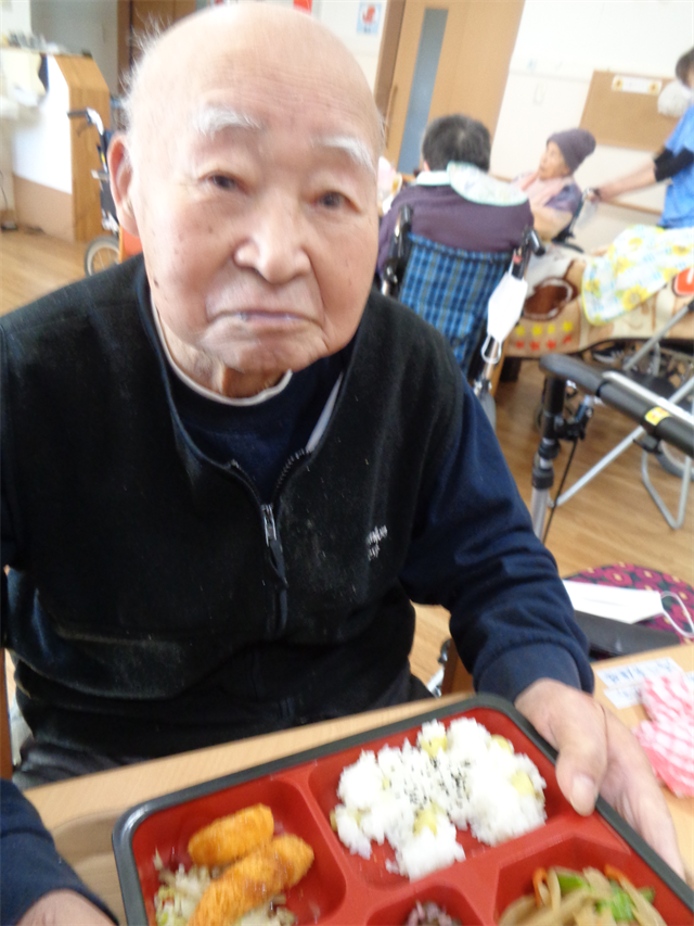 お楽しみ弁当