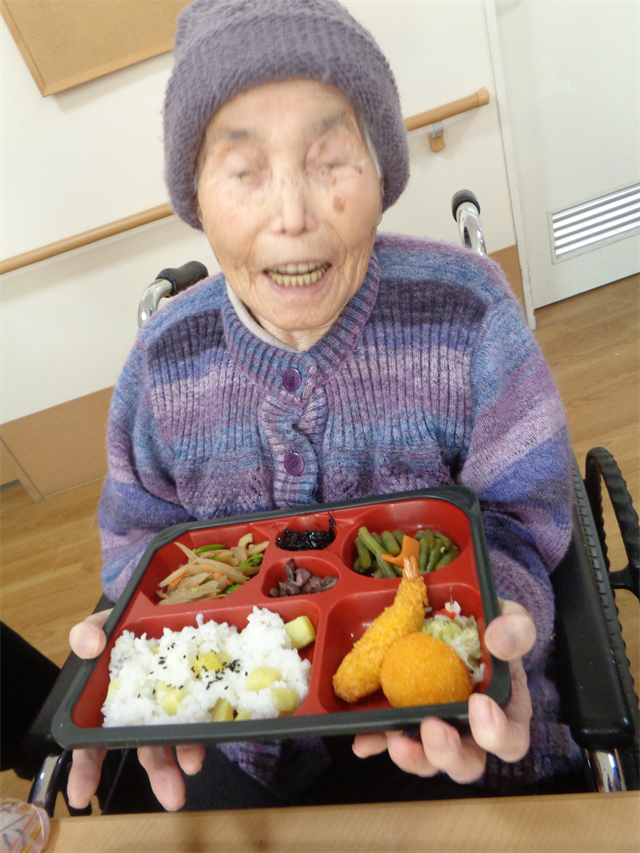 お楽しみ弁当