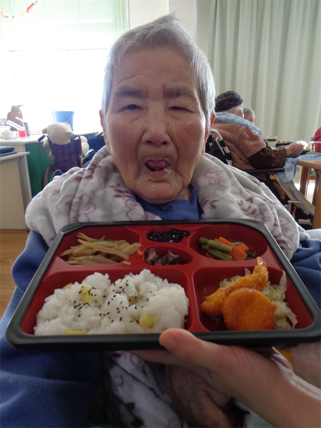 お楽しみ弁当