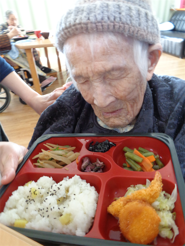 お楽しみ弁当