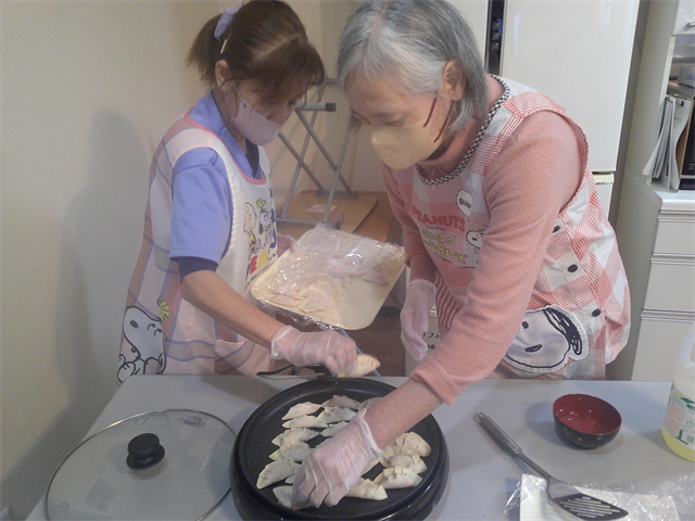 手作り餃子パーティ