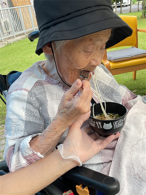 流しそうめん